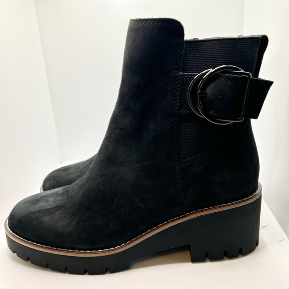 NWT Blondo Dakota Waterproof Ankle Boot. Color: Black Nubuck Size: 7.5 - Picture 2 of 12
